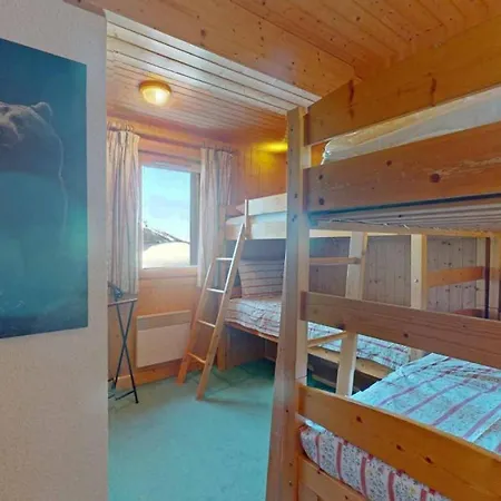 La Grande Ourse - 150m2 Almost Ski-in Ski-out Apartment