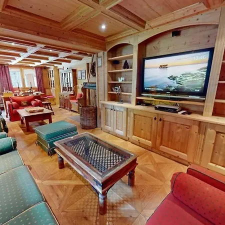 La Grande Ourse - 150m2 Almost Ski-in Ski-out Apartment *