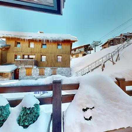 La Grande Ourse - 150m2 Almost Ski-in Ski-out Meribel